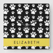 Muster, Dog Paws, Schwarz und Weiß, Ihr Name Quadratische Wanduhr (Vorderseite)