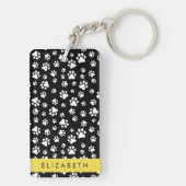 Muster, Dog Paws, Schwarz und Weiß, Ihr Name Schlüsselanhänger (Rückseite)
