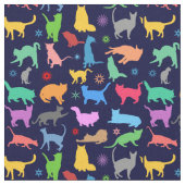 Muster farbenfroher Katzen. Navy Blue Background Stoff (Nahaufnahme)