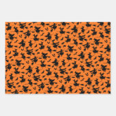 Muster fliegender Hexen, Fledermäuse und Spinnen Geschenkpapier Set (Vorderseite)