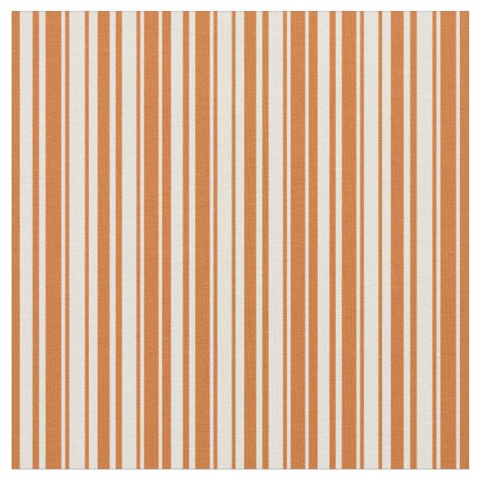Muster für Beige- und Schokoladenlinien Stoff (Nahaufnahme)