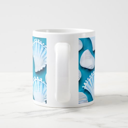 Muster für blaue und weiße Ozeane Jumbo-Tasse (Rückseite)