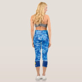 Muster für die blaue Gefärbte Krawatte von Pickleb Capri Leggings (Rückseite)