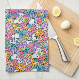 Muster für die Blume von Snoopy und Holz Geschirrtuch