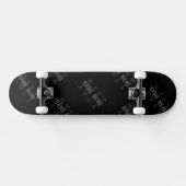 Muster für dunkelgraue und schwarze Monogramme Skateboard (Horizontal)