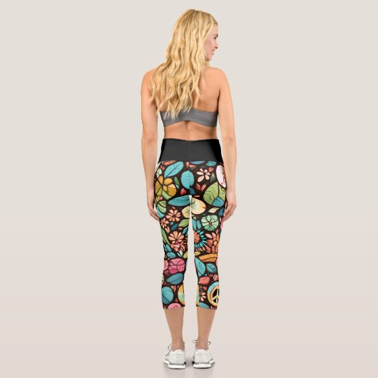 Muster für Friedenszeichen Capri Leggings (Rückseite)