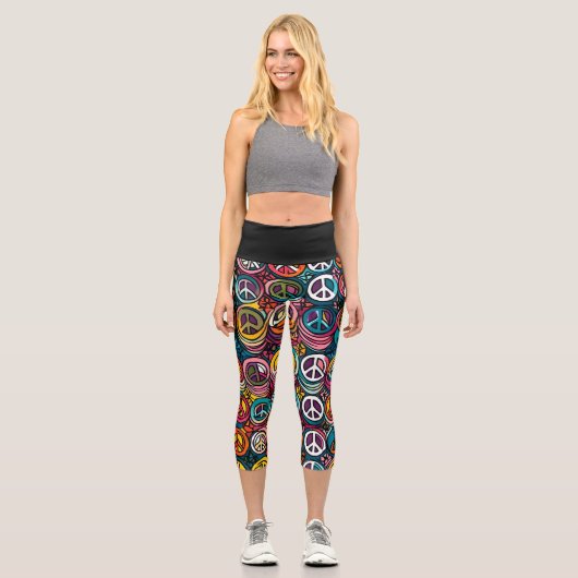Muster für Friedenszeichen Capri Leggings (Vorderseite)