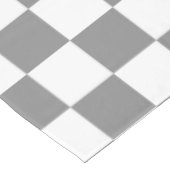 Muster für grau-weiß karierte Karos Tischdecke (Schrägansicht)