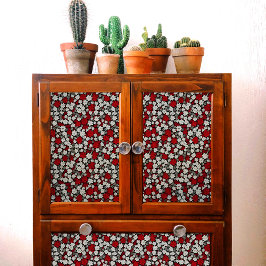 Muster für kleine rote, weiße und graue Blume Seidenpapier