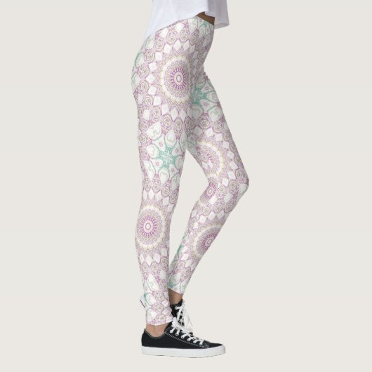 Muster für Lavendel und grüne Pastel Mandala Leggings (Rechts)