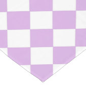 Muster für lila und weißes Schachbrett Kurzer Tischläufer (Ecke)