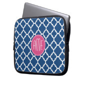 Muster für Navy und White Quatrefoil Custom Monogr Laptopschutzhülle (Vorderseite Links)