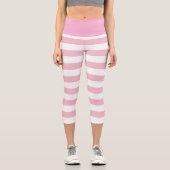 Muster für niedliche, rosa und weiße Streifen Capri Leggings (Vorderseite)