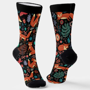 Muster für niedliche Rotfüchse und Blume Socken