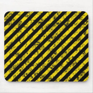 Muster für schwarz-gelbe Grunge-Vorsichtsstreifen Mousepad