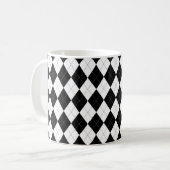 Muster für Schwarzweiß-Raute Preppy Geometric Kaffeetasse (Vorderseite Links)