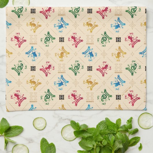 Muster für verzierte HOGWARTS™-Wappen Geschirrtuch (Gefaltet)