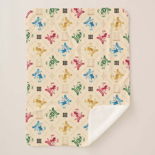 Muster für verzierte HOGWARTS™-Wappen Sherpadecke (Vorderseite)
