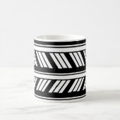 Muster für Zickzack Streifen in Schwarz und Weiß Kaffeetasse (Mittel)