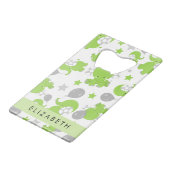 Muster grüner Elefanten, Sterne, Ihr Name Geldbeutel Flaschenöffner (Vorderseite Schrägansicht)