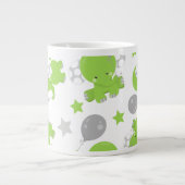 Muster grüner Elefanten, Sterne, Ihr Name Jumbo-Tasse (Vorderseite)