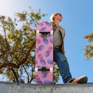 Muster Lilac & Pink Pineapples Skateboard