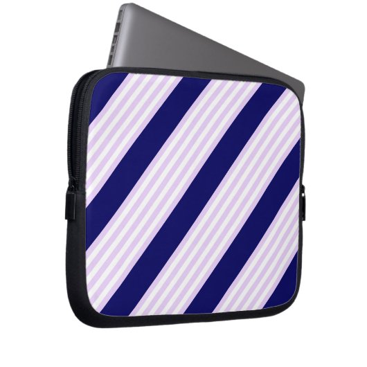 Muster Lilac und weiße Streifen mit marineblau Laptopschutzhülle (Vorne Rechts)