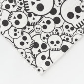 Muster mit den Schädeln Fleecedecke (Ecke)