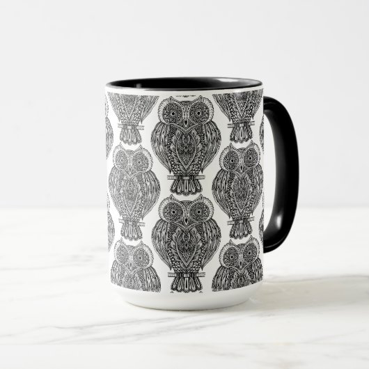 Muster mit Eulen-Gekritzel Tasse (VorderseiteRechts)