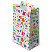 Muster mit farbigem Küchen-Material Kleine Geschenktüte (Vorderseite Schrägansicht)