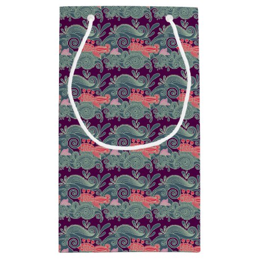 Muster mit Fischen und lila Welle Kleine Geschenktüte (Rückseite)