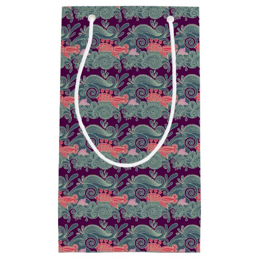 Muster mit Fischen und lila Welle Kleine Geschenktüte (Vorderseite)
