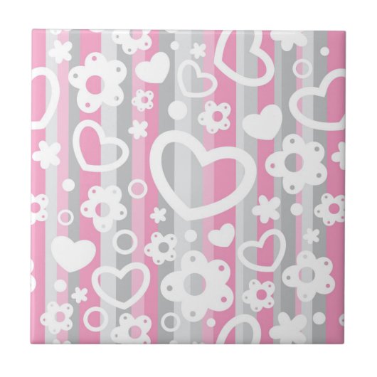 Muster mit Herzen und Blumen Fliese (Vorderseite)