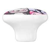 Muster mit niedlichen kawaii Gekritzelkatzen 2 Keramikknauf (Seitenansicht)