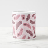 Muster mit Pfaufedern Jumbo-Tasse (Vorderseite)