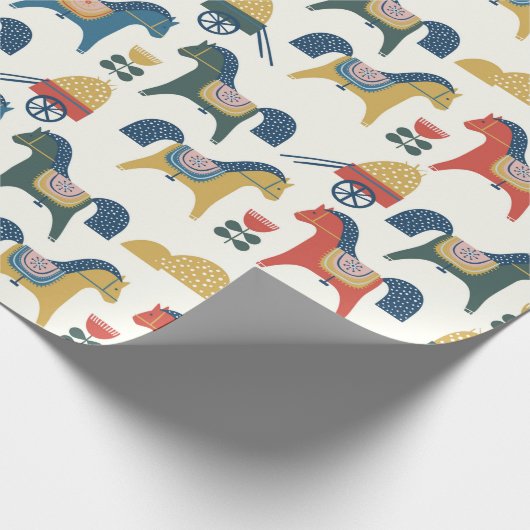 Muster mit Pferden, die von skandinavischer Kunst  Geschenkpapier (Ecke)