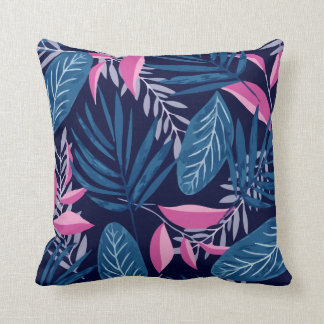 Muster mit tropischer Flora blau und rosa Kissen