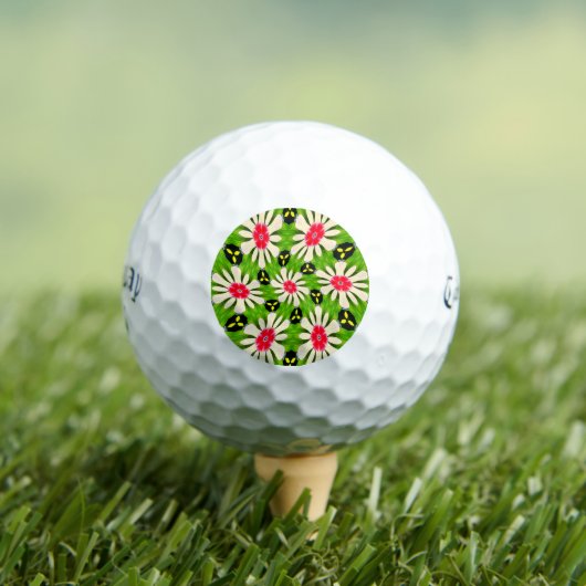 Muster Rosa und Weiße Blume Golfball (Insitu T-Shirt)