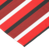 Muster Rot und Maroon Rot Streifen Tischdecke (Schrägansicht)