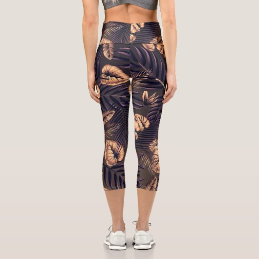 Muster tropischer Blätter Capri Leggings (Rückseite)