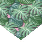 Muster tropischer Blätter - Grüne Folien Tischdecke (Schrägansicht)