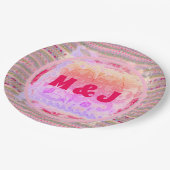 Muster und Initialen für Hübsche rosa und grüne He Pappteller (Schrägansicht)