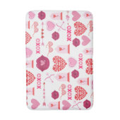 Muster Valentinstag 2023 Hintergrund mit Herz Badematte (Vorderseite Vertikal)