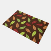 Muster von Blätter, farbenfrohe Blätter, Herbstblä Fußmatte (Schrägansicht)