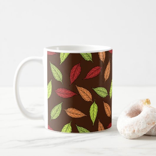 Muster von Blätter, farbenfrohe Blätter, Herbstblä Kaffeetasse (Mit Donut)
