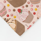 Muster von den feierlichen kleinen Kuchen Fleecedecke (Ecke)