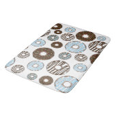 Muster von Donuts, blauen Donuts, braunen Donuts Badematte (Schrägansicht)