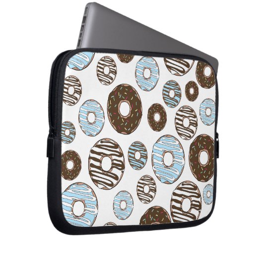 Muster von Donuts, blauen Donuts, braunen Donuts Laptopschutzhülle (Vorne Rechts)