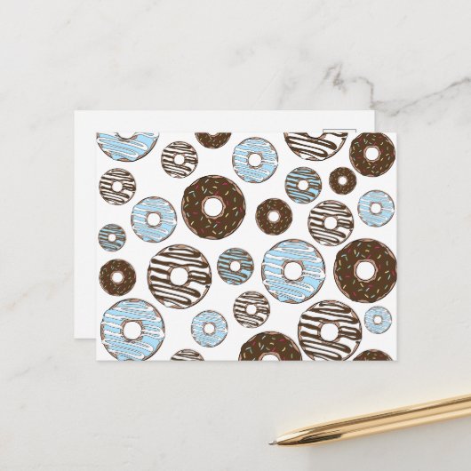 Muster von Donuts, blauen Donuts, braunen Donuts Postkarte (Vorderseite/Rückseite Beispiel)