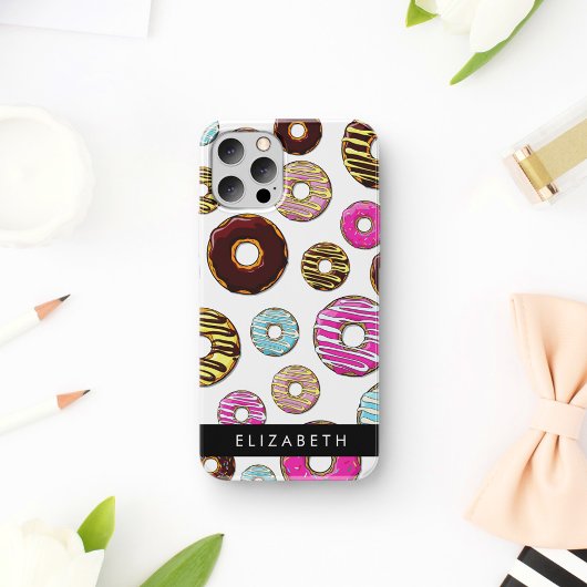 Muster von Donuts, farbenfrohe Donuts, Ihr Name iPhone 16 Hülle